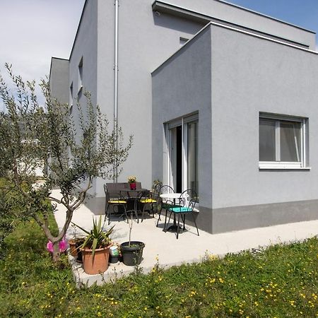 Apartments With A Parking Space Kastel Stari, Kastela - 22590 Exterior photo