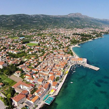 Apartments With A Parking Space Kastel Stari, Kastela - 22590 Exterior photo
