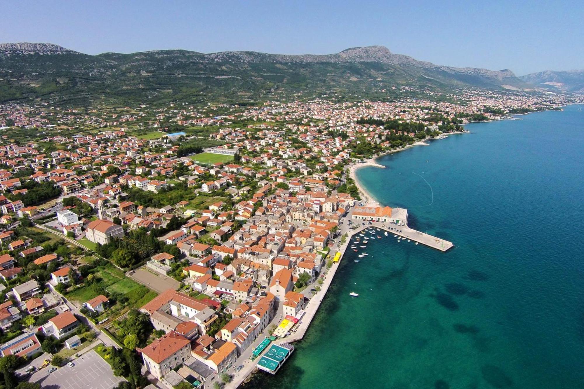 Apartments With A Parking Space Kastel Stari, Kastela - 22590 Exterior photo