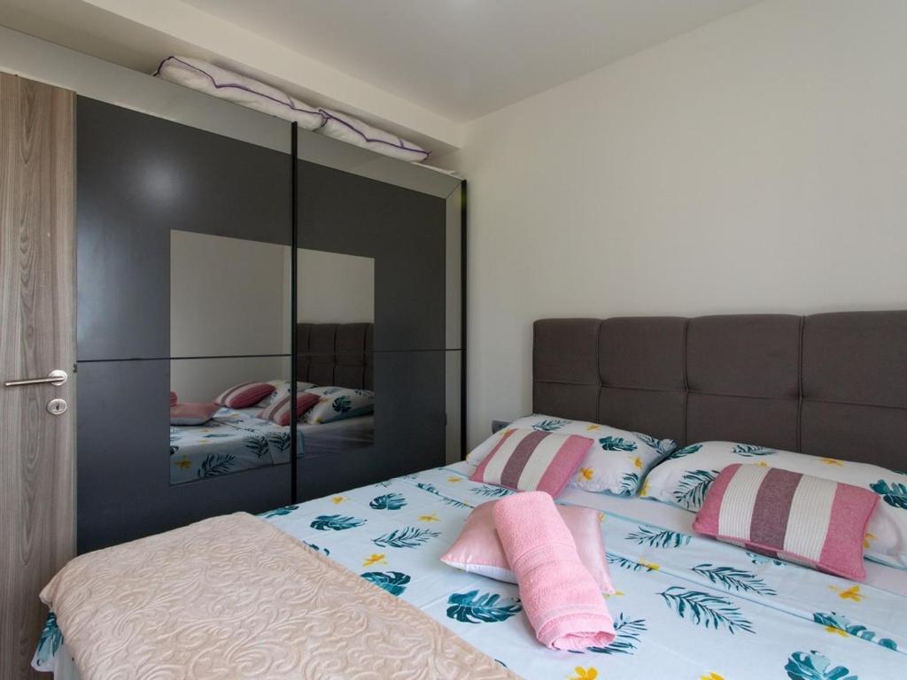 Apartments With A Parking Space Kastel Stari, Kastela - 22590 Room photo